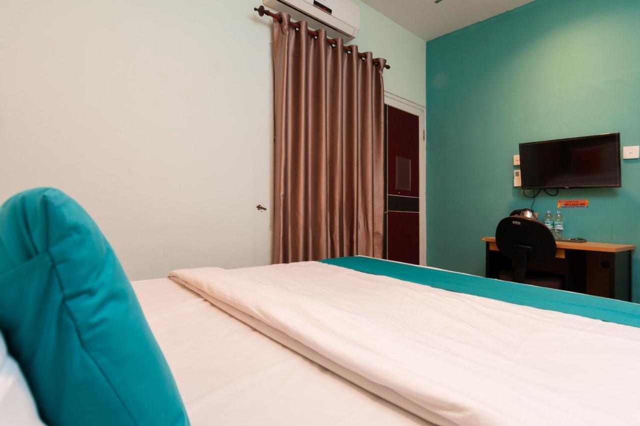 Sans Hotel Finest Medan Eksteriør billede