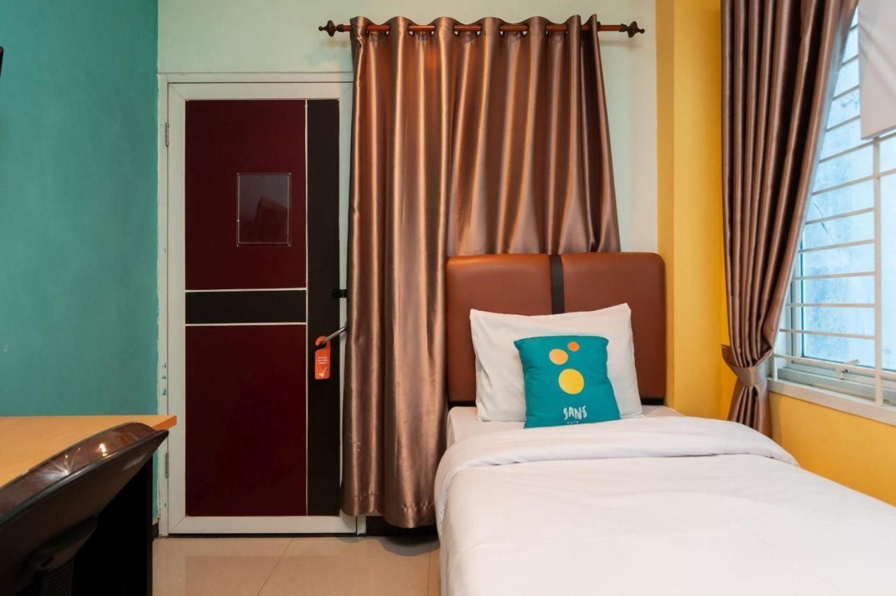 Sans Hotel Finest Medan Eksteriør billede